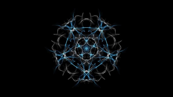 如果在野外发现了一只大熊猫，很脏，领回家给他洗个澡，再养几天，犯法吗？